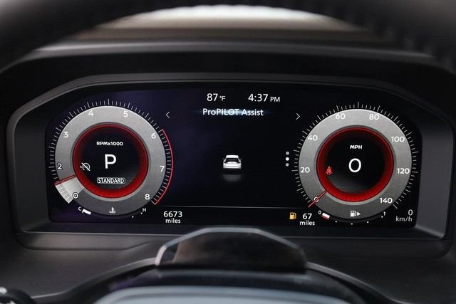 Certified 2025 Nissan Rogue SL w/ Tech Package FWD image 12