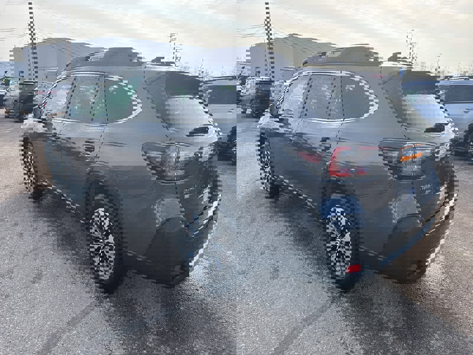 Used 2023 Subaru Outback Limited XT image 2