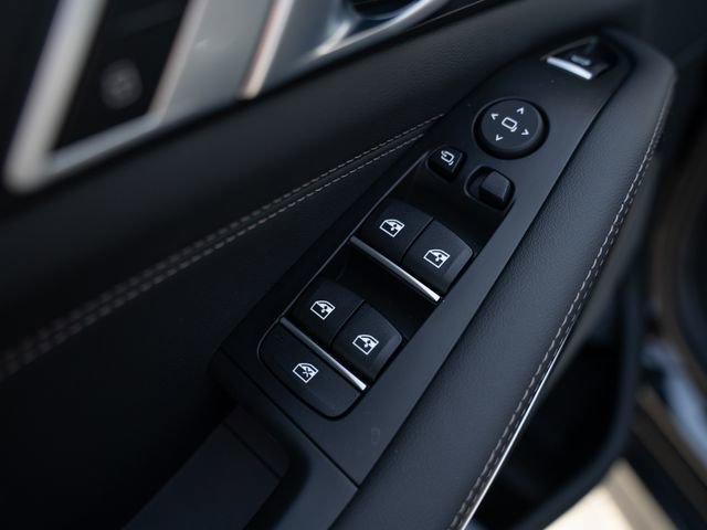 Used 2025 BMW X5 M60i w/ Climate Comfort Package image 16