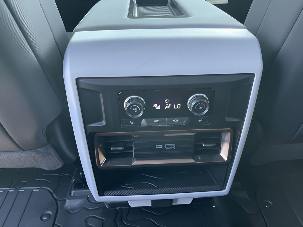 New 2025 GMC Hummer EV 2X image 18