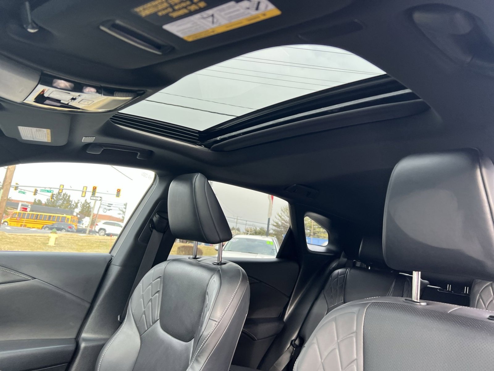 Used 2025 Lexus RX 350 Premium image 23