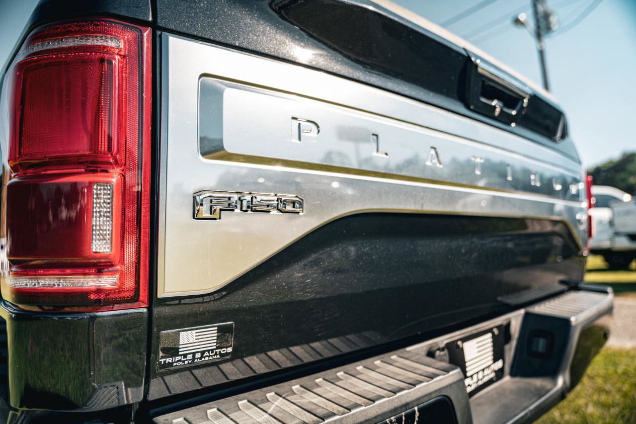 Used 2015 Ford F150 Platinum w/ Equipment Group 701A Luxury AWD/4WD image 15
