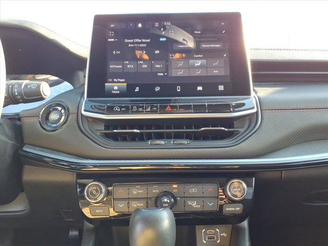 Used 2022 Jeep Compass Trailhawk image 10