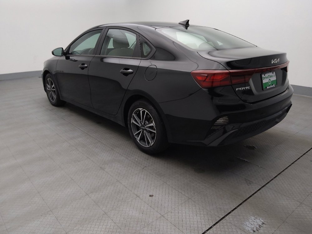 Used 2023 Kia Forte LXS image 3