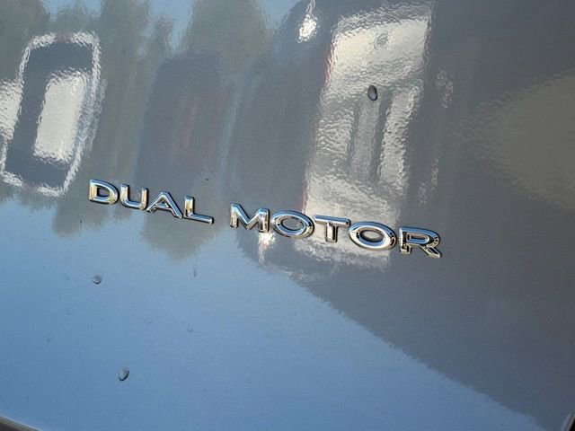 Used 2025 Tesla Model Y Long Range image 5