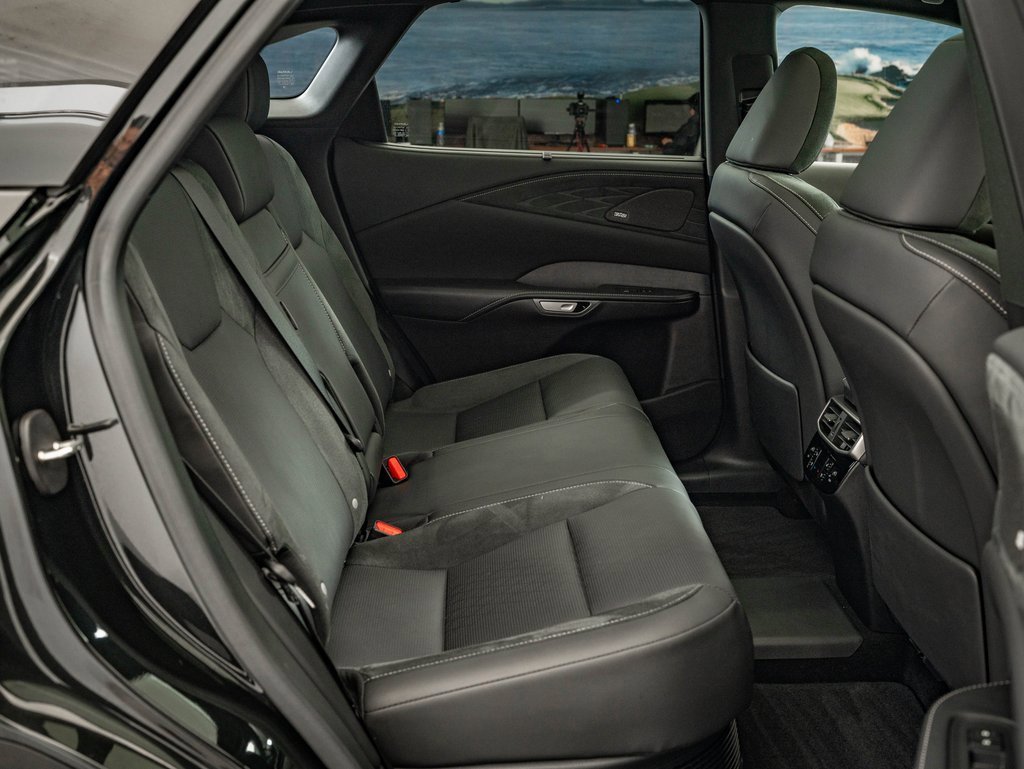 Certified 2024 Lexus RX 450h AWD w/ Convenience Package image 37