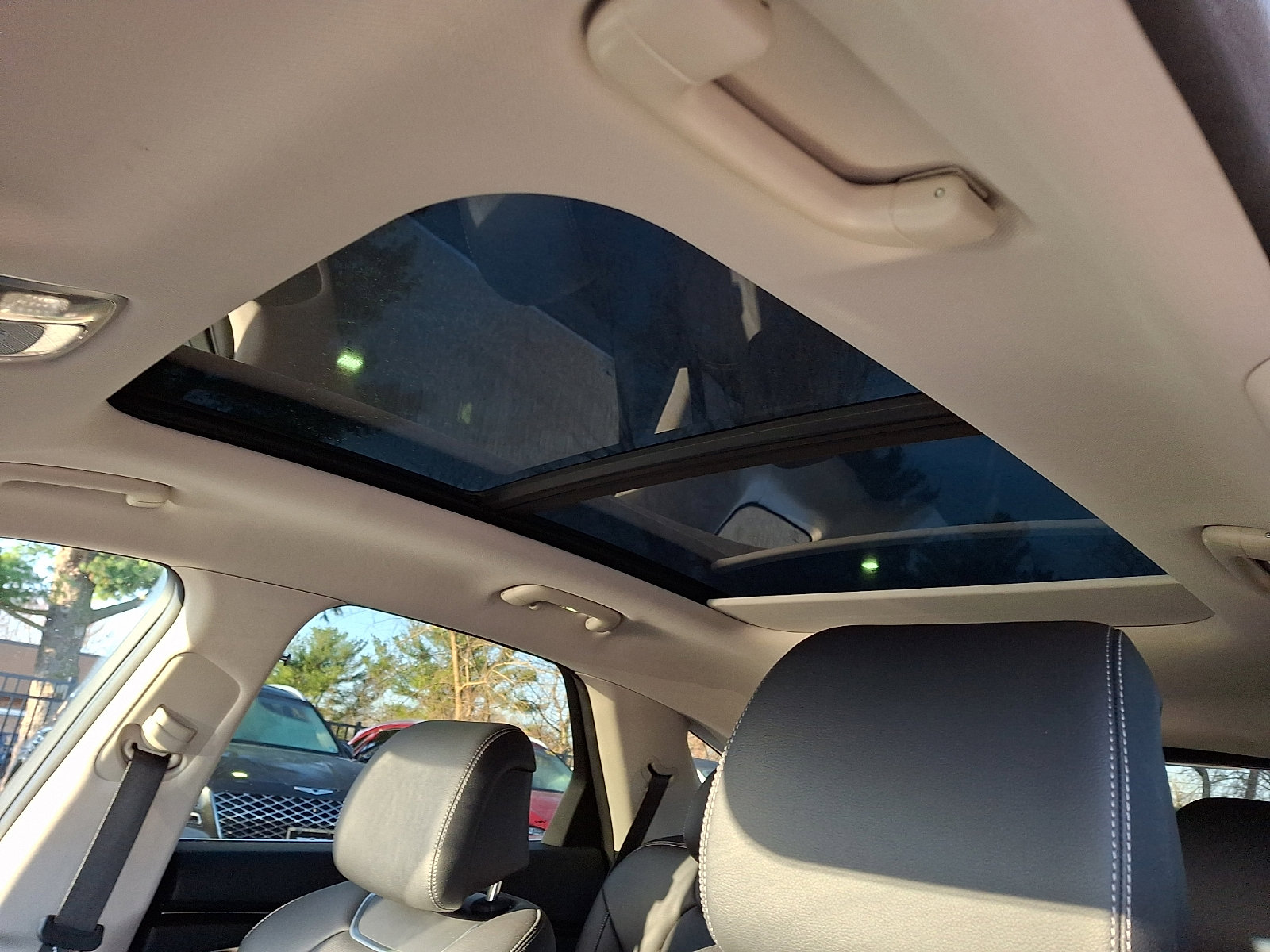 Certified 2023 Genesis GV70 2.5T w/ Select Package image 16