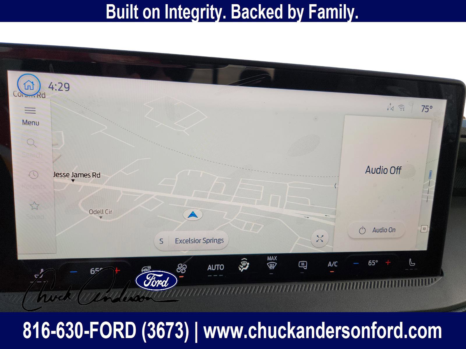 New 2025 Ford Maverick Lariat w/ Black Appearance Package image 15