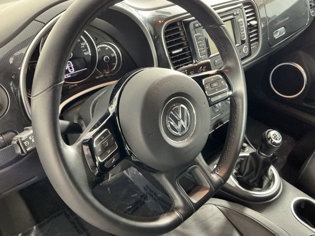 Used 2013 Volkswagen Beetle 2.0T image 34