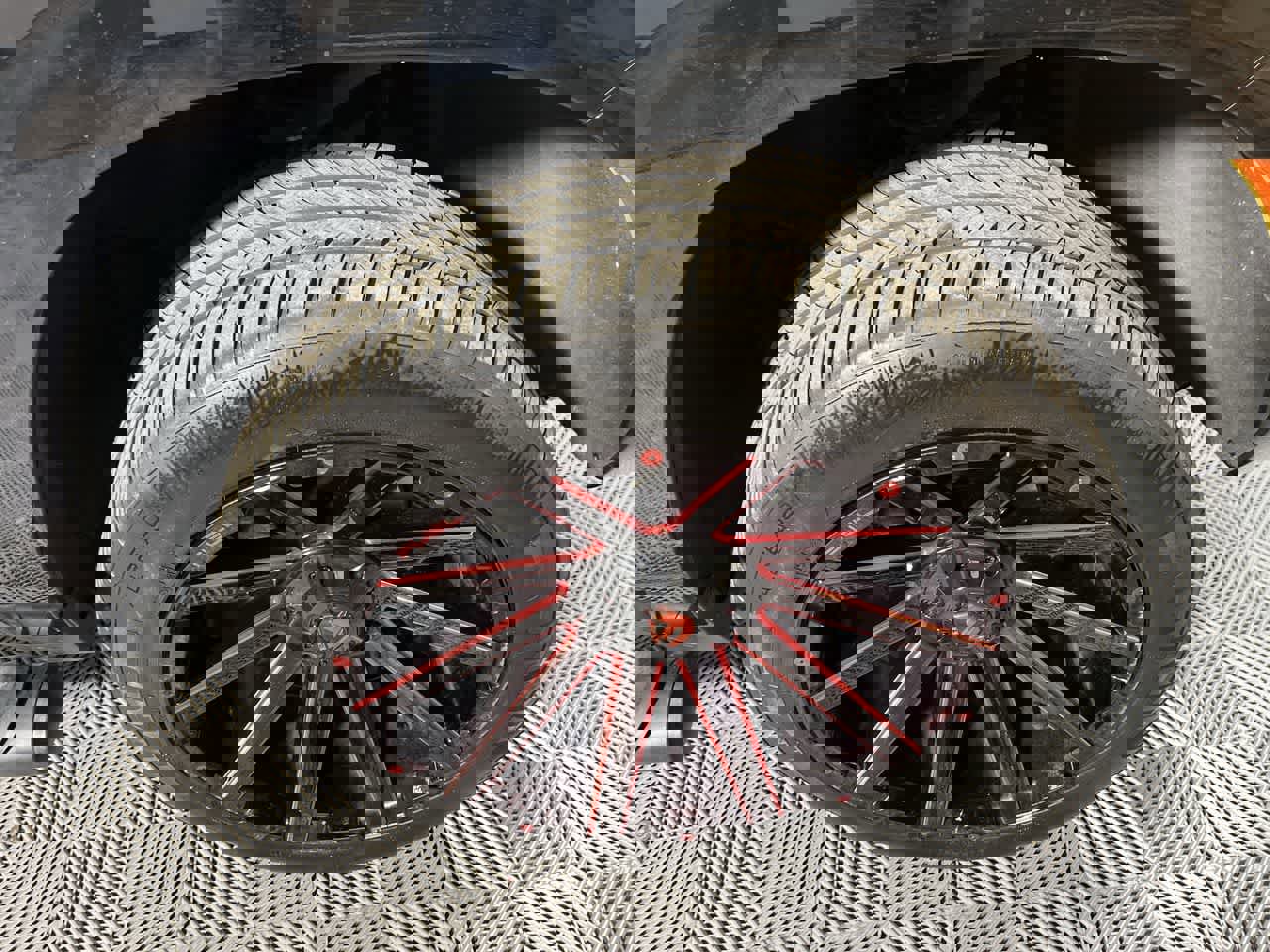 Used 2021 Chevrolet Tahoe Z71 image 10