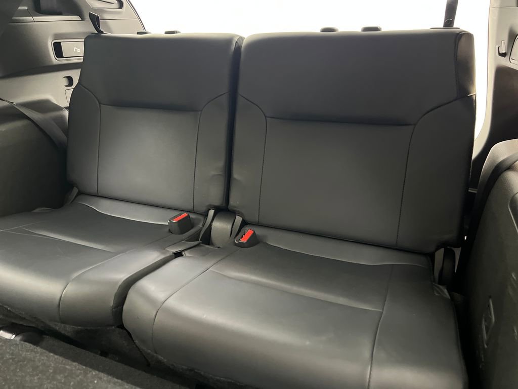 Used 2025 Mitsubishi Outlander SE AWD/4WD image 31
