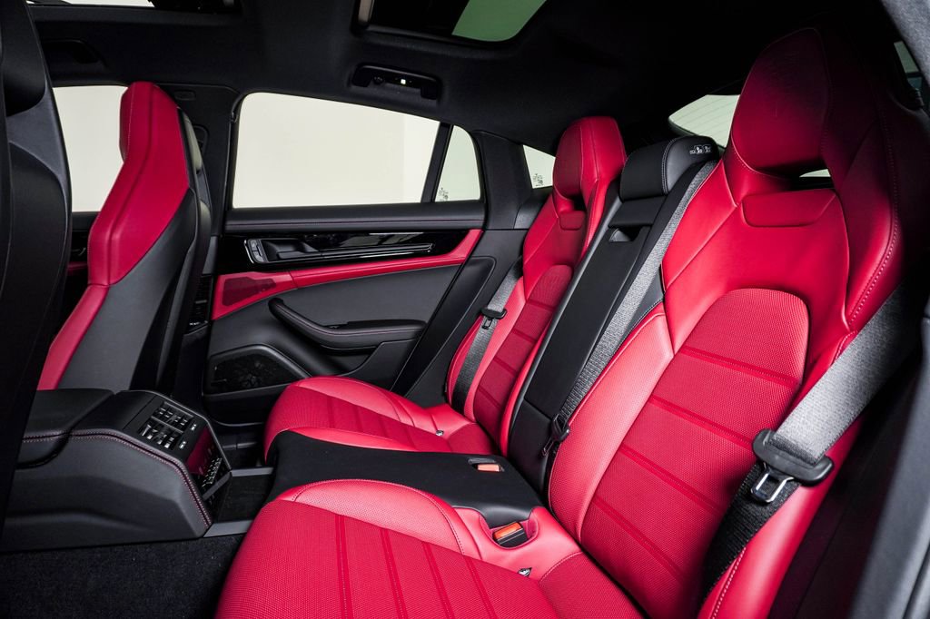 New 2026 Porsche Panamera 4 image 17