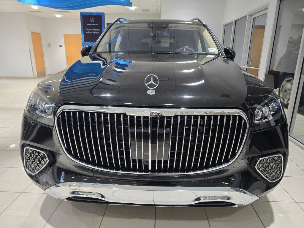 Used 2025 Mercedes-Benz Maybach GLS 600 4MATIC image 8