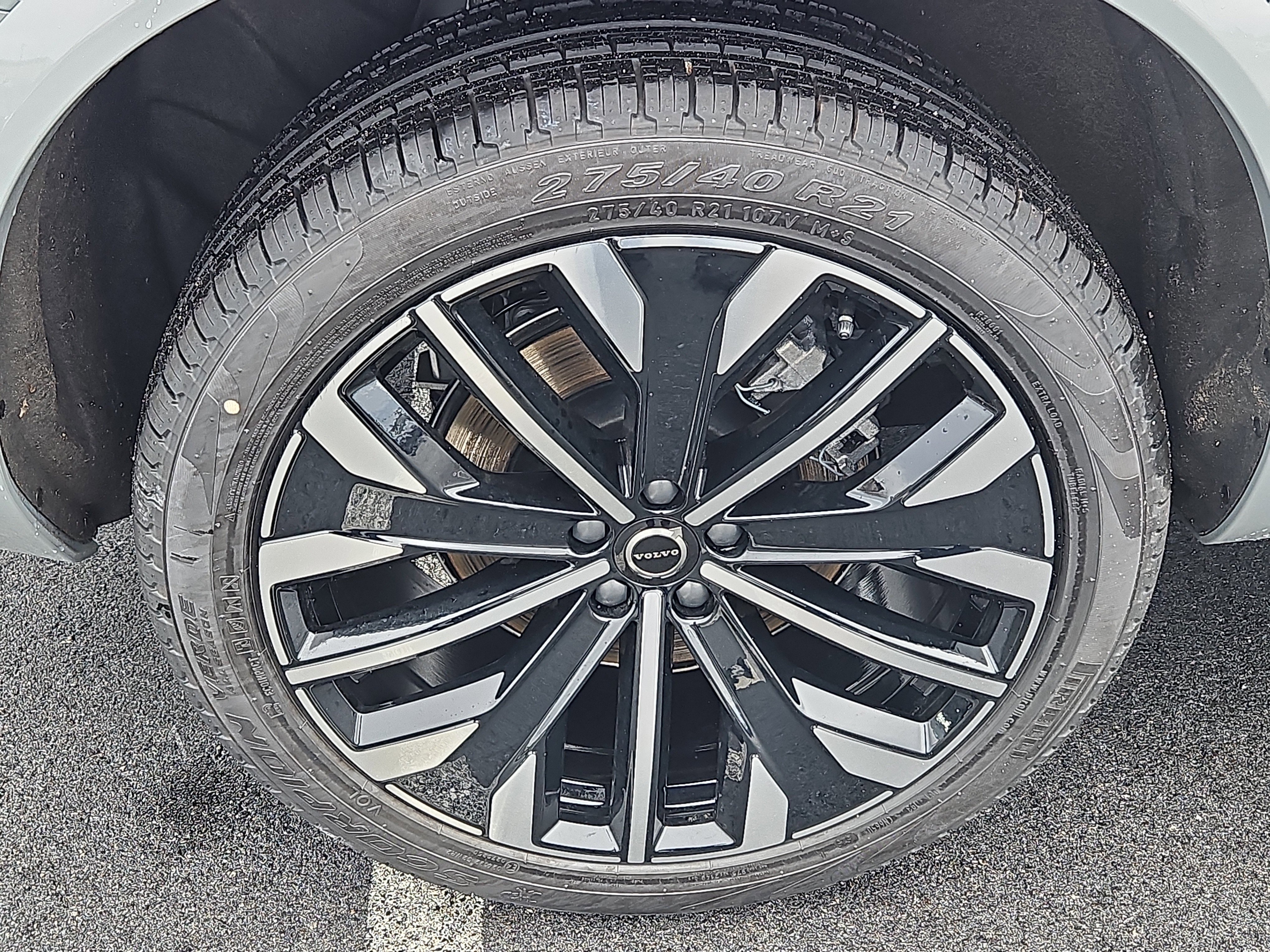 New 2026 Volvo XC90 B6 Ultra w/ Protection Package image 20