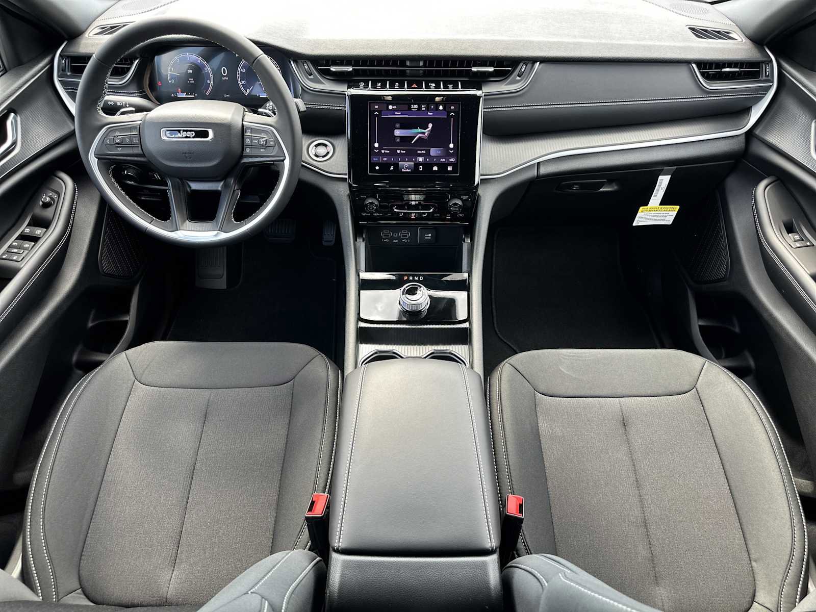 New 2025 Jeep Grand Cherokee L Laredo image 22
