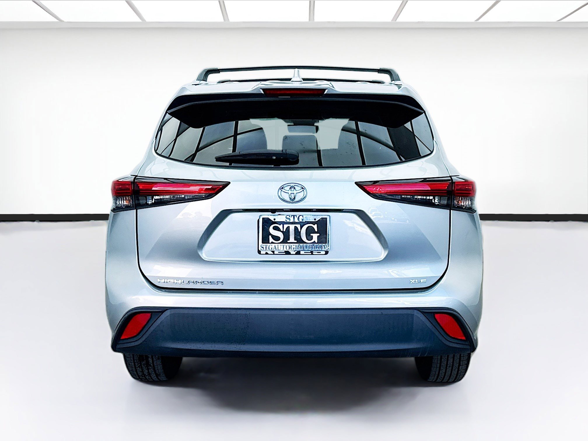 Used 2021 Toyota Highlander XLE image 5