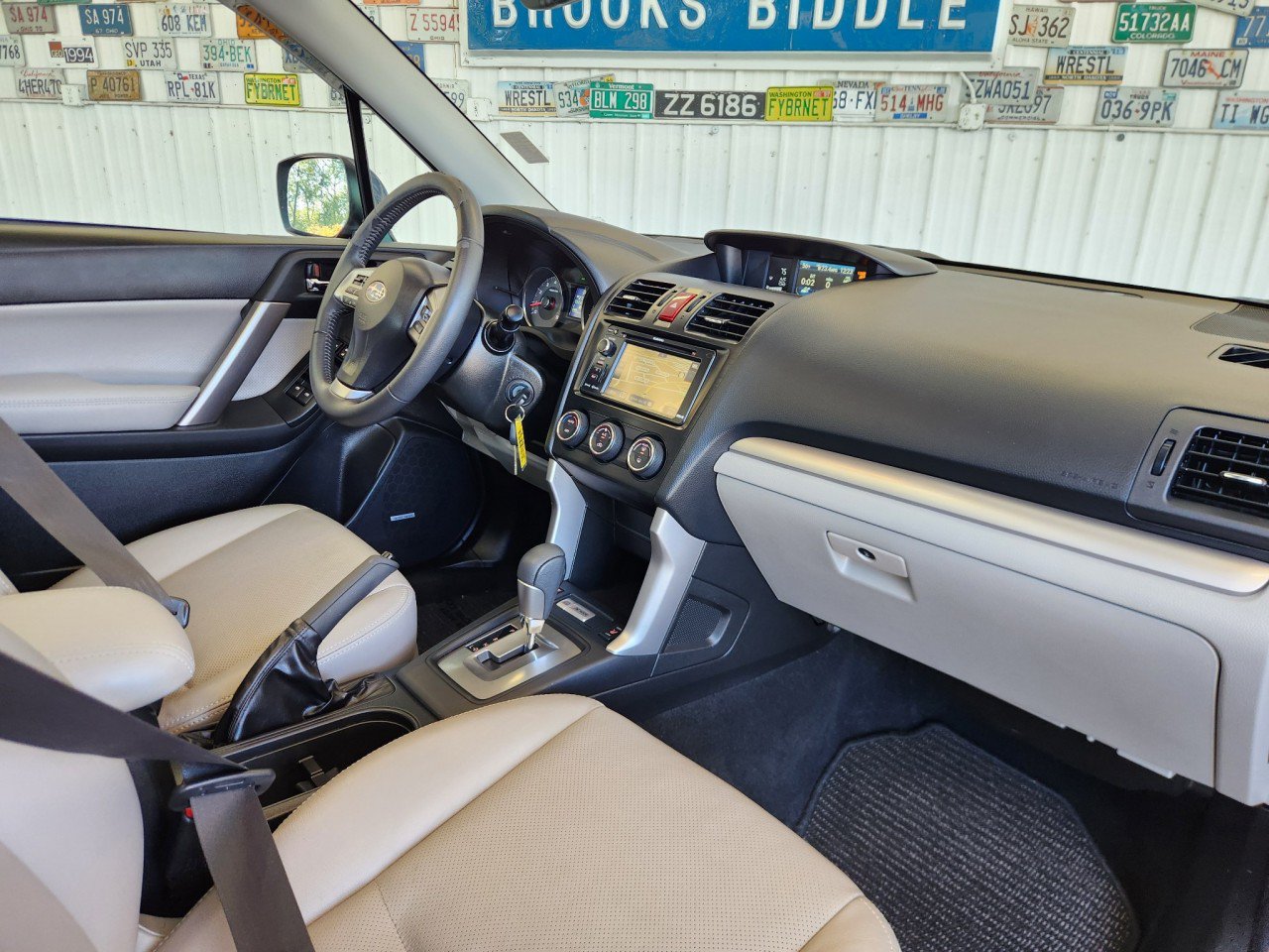 Used 2015 Subaru Forester 2.5i Limited AWD/4WD image 2