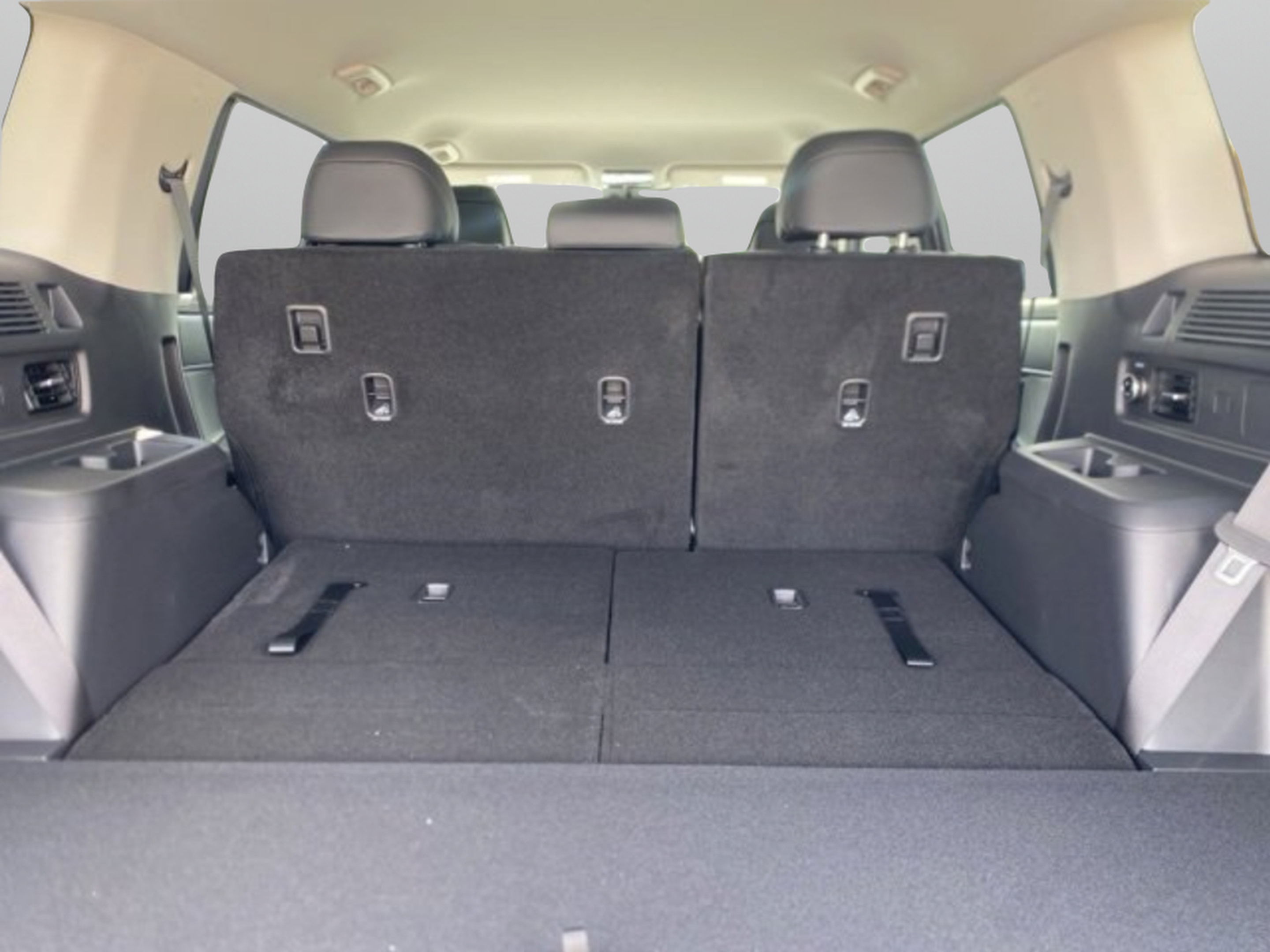 Used 2025 Hyundai Santa Fe SEL FWD image 39