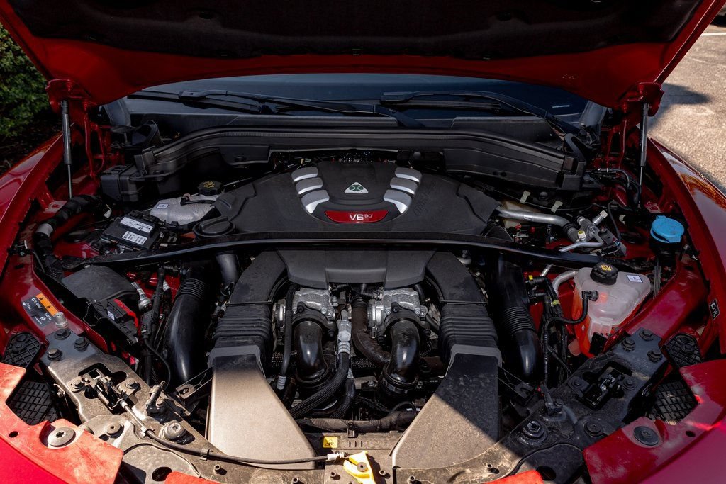 New 2024 Alfa Romeo Stelvio Quadrifoglio w/ Active Assist Plus Package AWD/4WD image 29