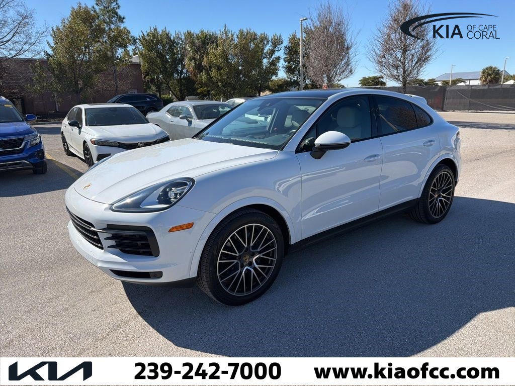Used 2020 Porsche Cayenne image 2