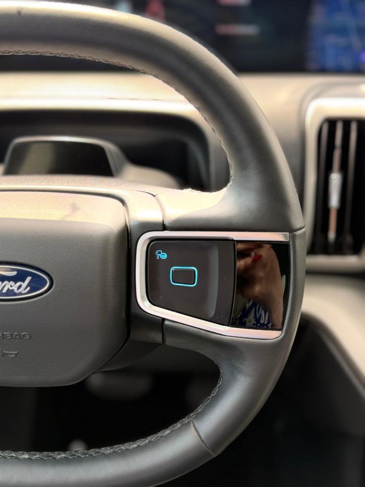 Used 2025 Ford Expedition Max Active image 26