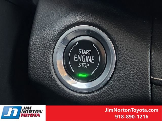 Used 2022 Buick Envision Avenir w/ Technology Package II image 23