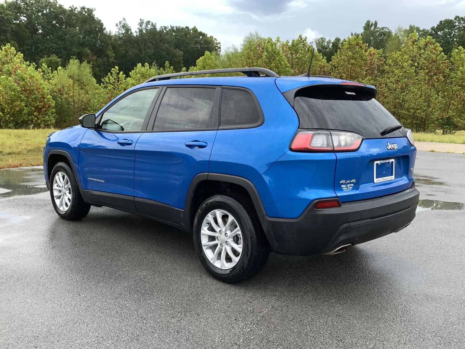 Used 2022 Jeep Cherokee Latitude Lux AWD/4WD image 5