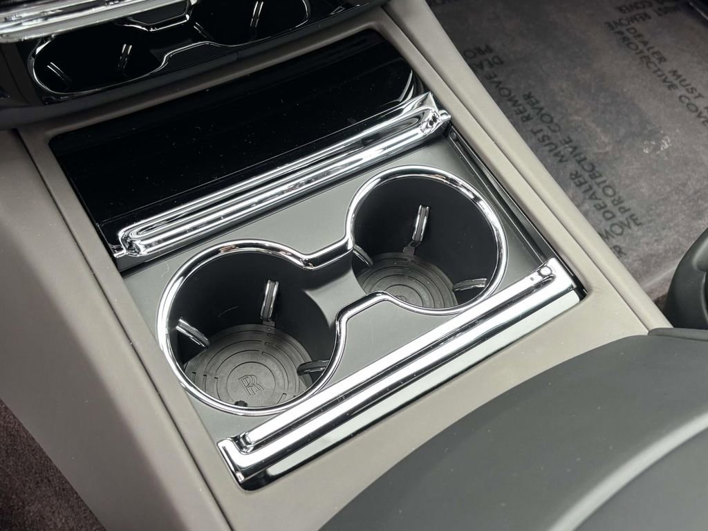 New 2026 Rolls-Royce Phantom Sedan image 26