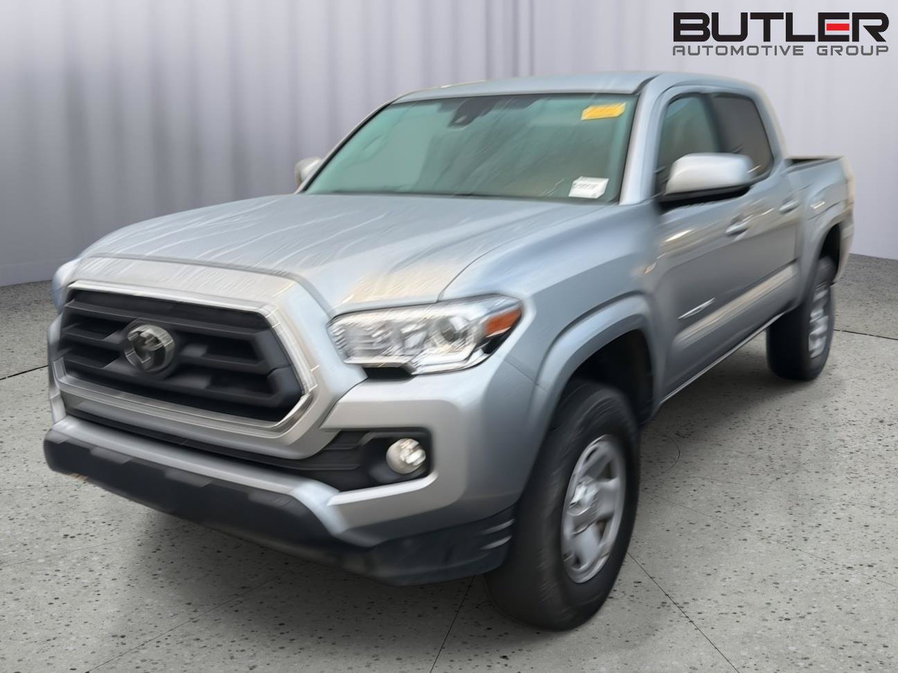Used 2023 Toyota Tacoma SR5 RWD image 1