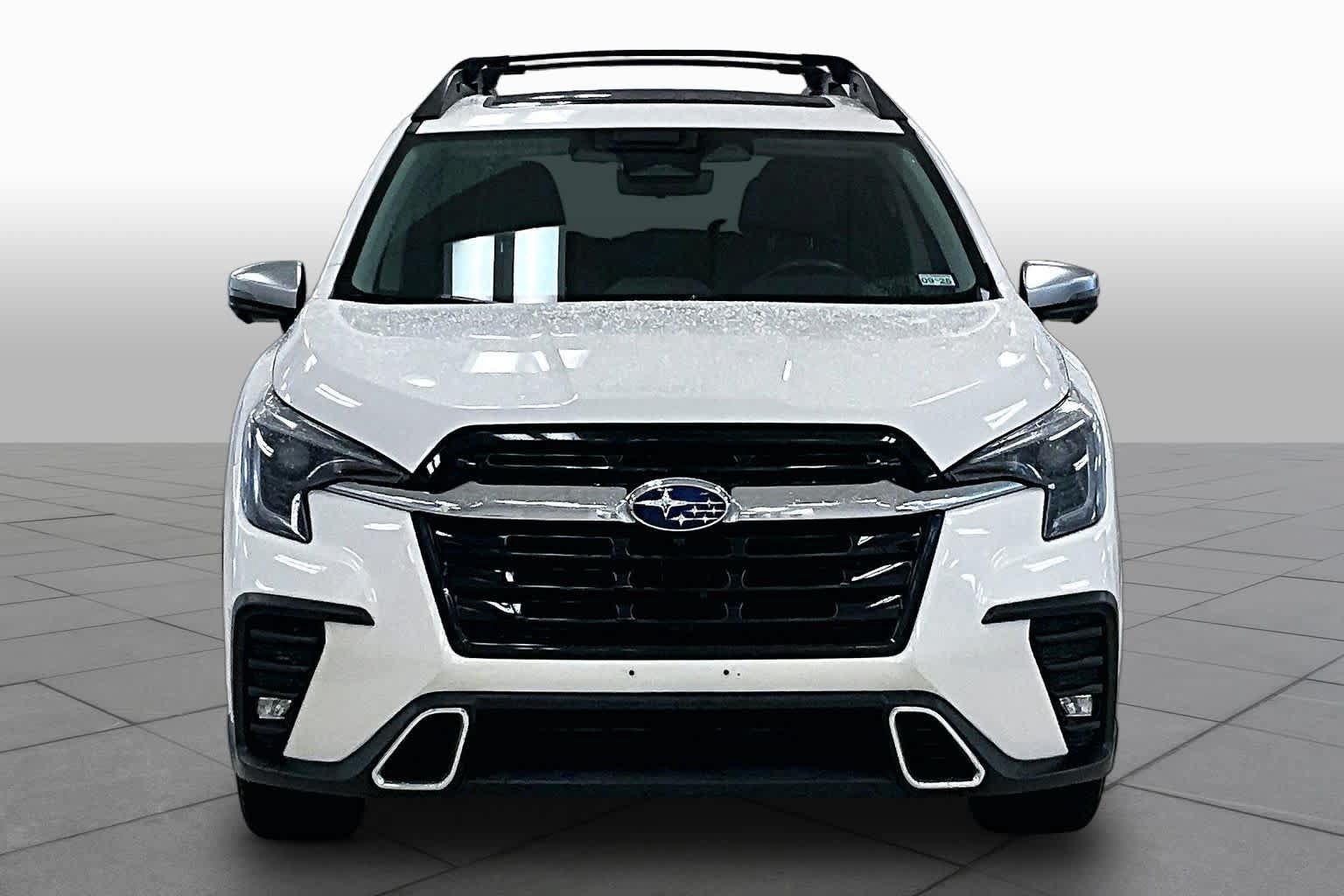 Used 2023 Subaru Ascent Touring AWD/4WD image 3