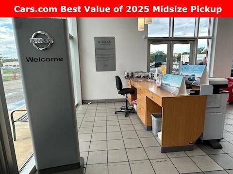 New 2025 Nissan Frontier PRO-4X w/ Interior Protection Package image 41