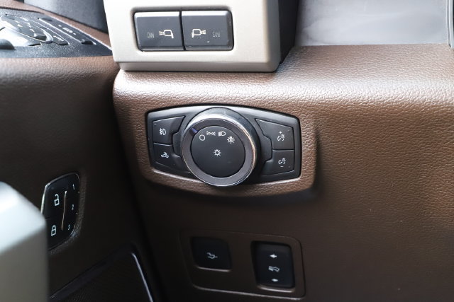 Used 2019 Ford F250 King Ranch w/ King Ranch Ultimate Package AWD/4WD image 42