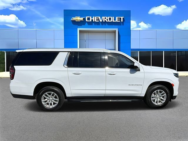 Used 2022 Chevrolet Suburban LS image 2