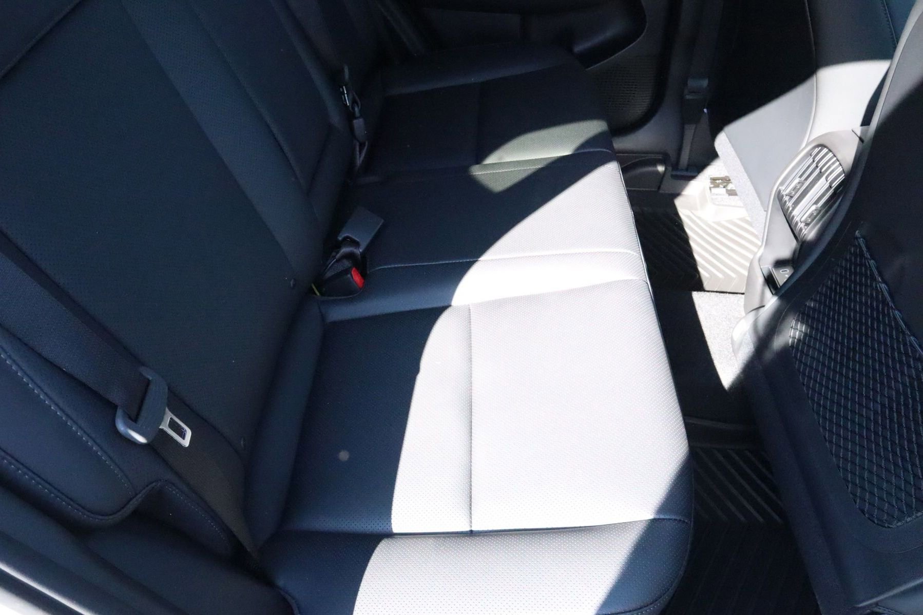New 2026 Hyundai Kona Limited FWD image 19