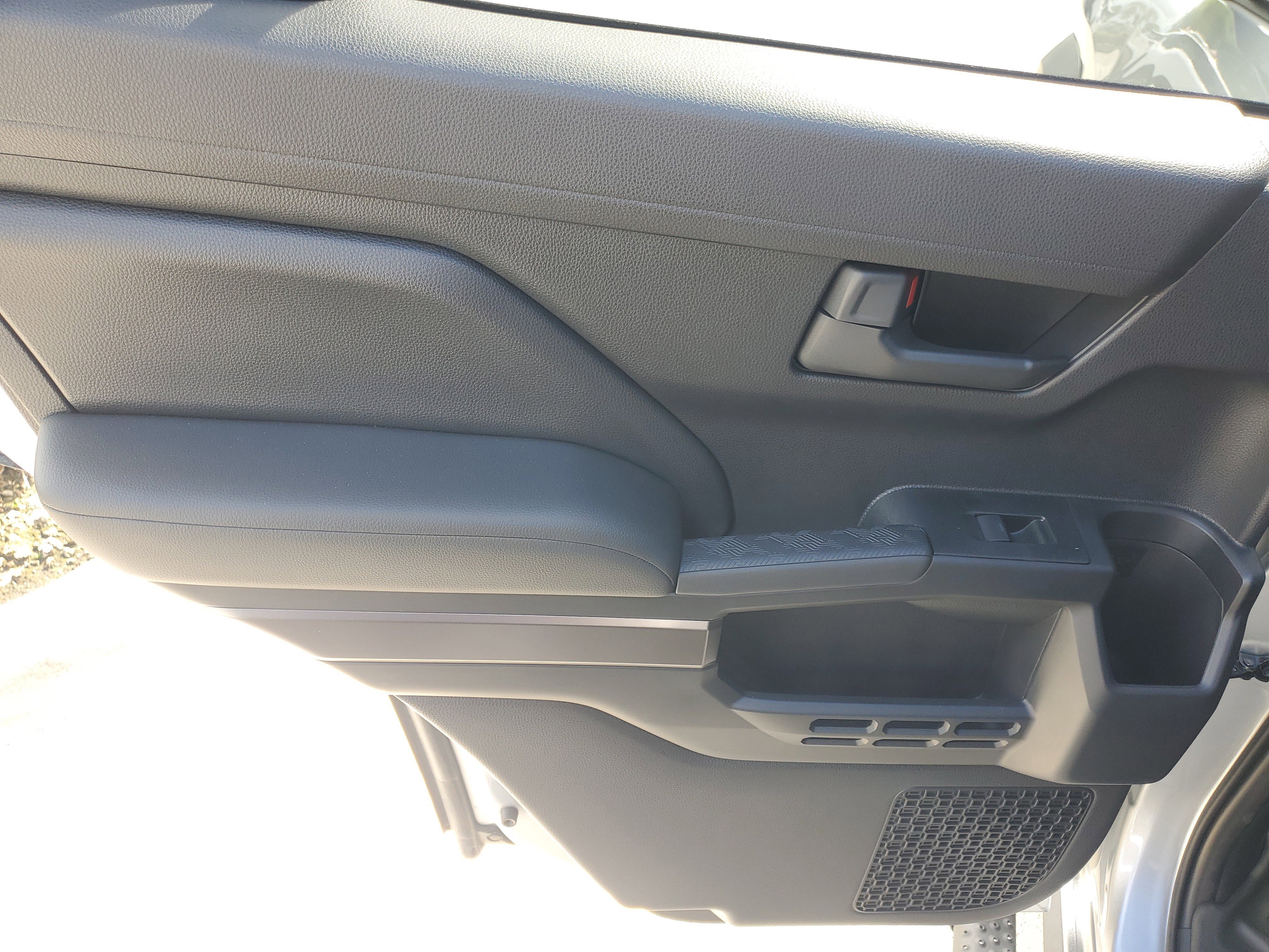 Used 2025 Toyota 4Runner SR5 image 14