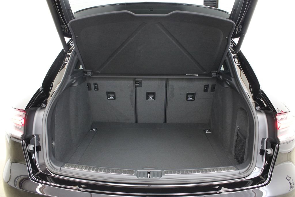 New 2025 Porsche Macan S image 39