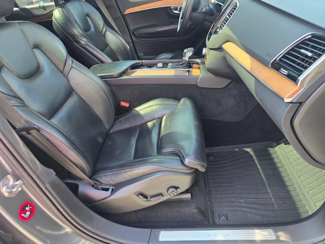 Used 2018 Volvo XC90 T6 Inscription w/ Convenience Package AWD/4WD image 23