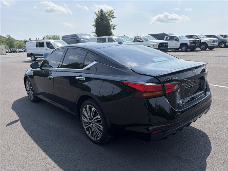Used 2023 Nissan Altima 2.5 SL AWD/4WD image 6