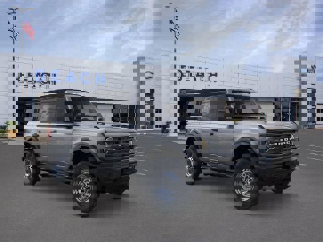 New 2025 Ford Bronco 4-Door image 7