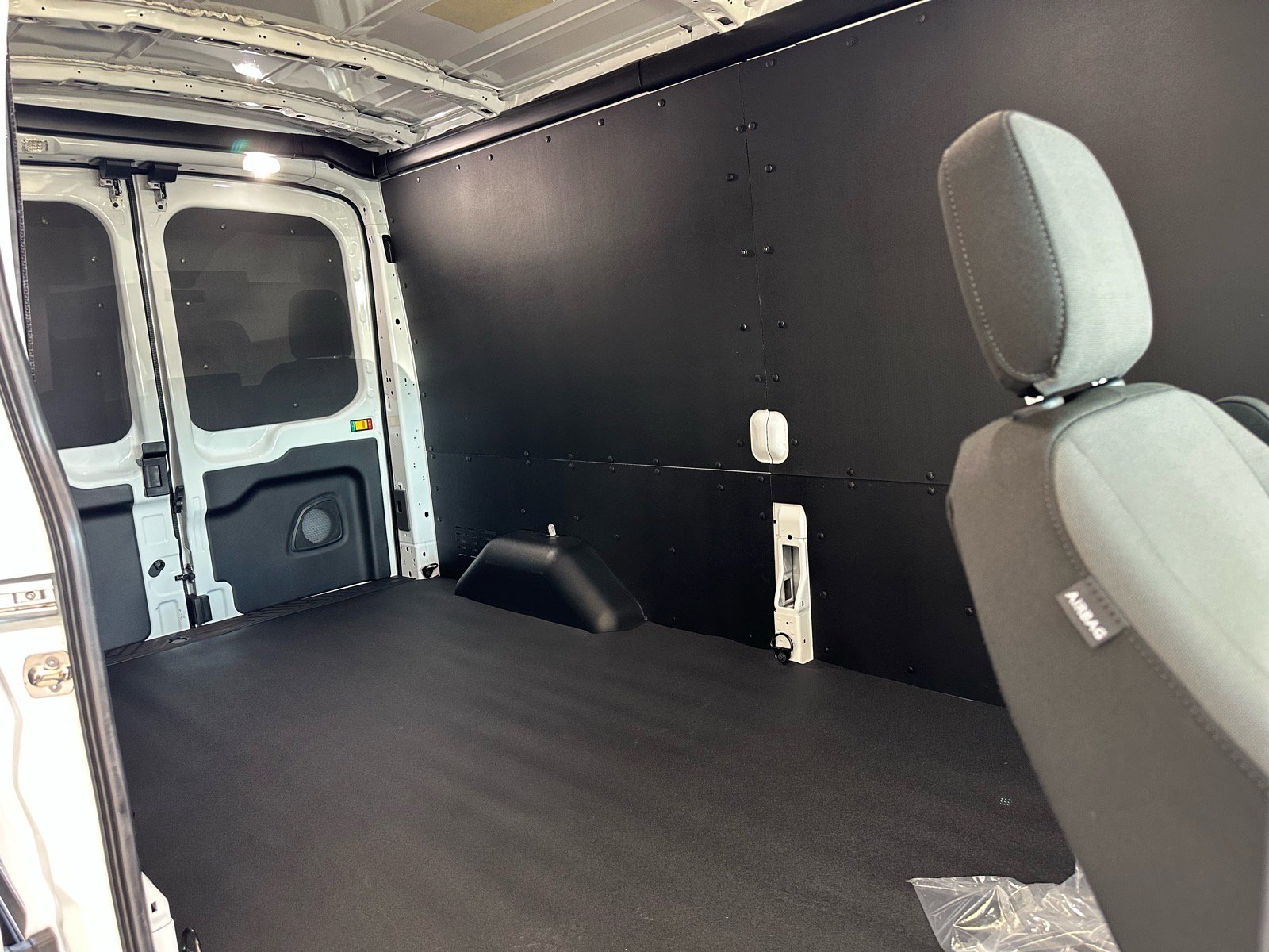 New 2026 Ford Transit 250 148 Medium Roof image 5