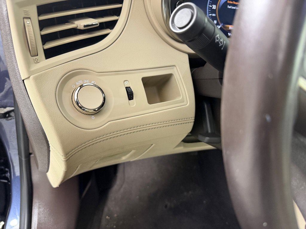 Used 2014 Buick LaCrosse Leather FWD image 14