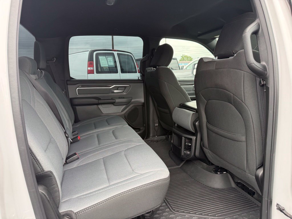 Used 2022 RAM 1500 Big Horn AWD/4WD image 15