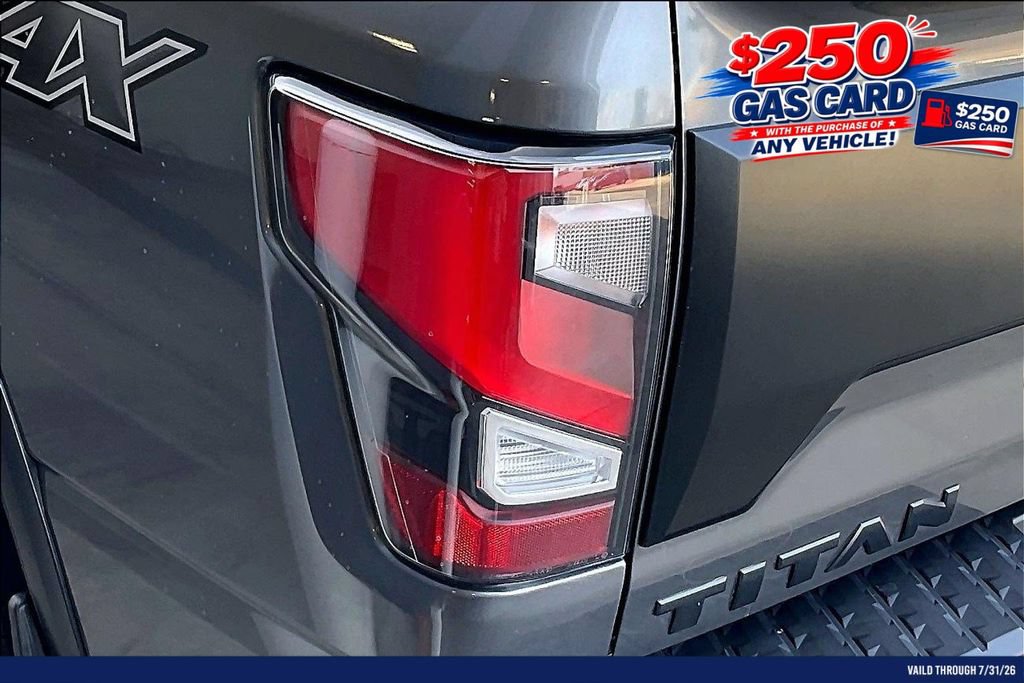 Used 2021 Nissan Titan PRO-4X w/ Pro-4x Convenience Package AWD/4WD image 29