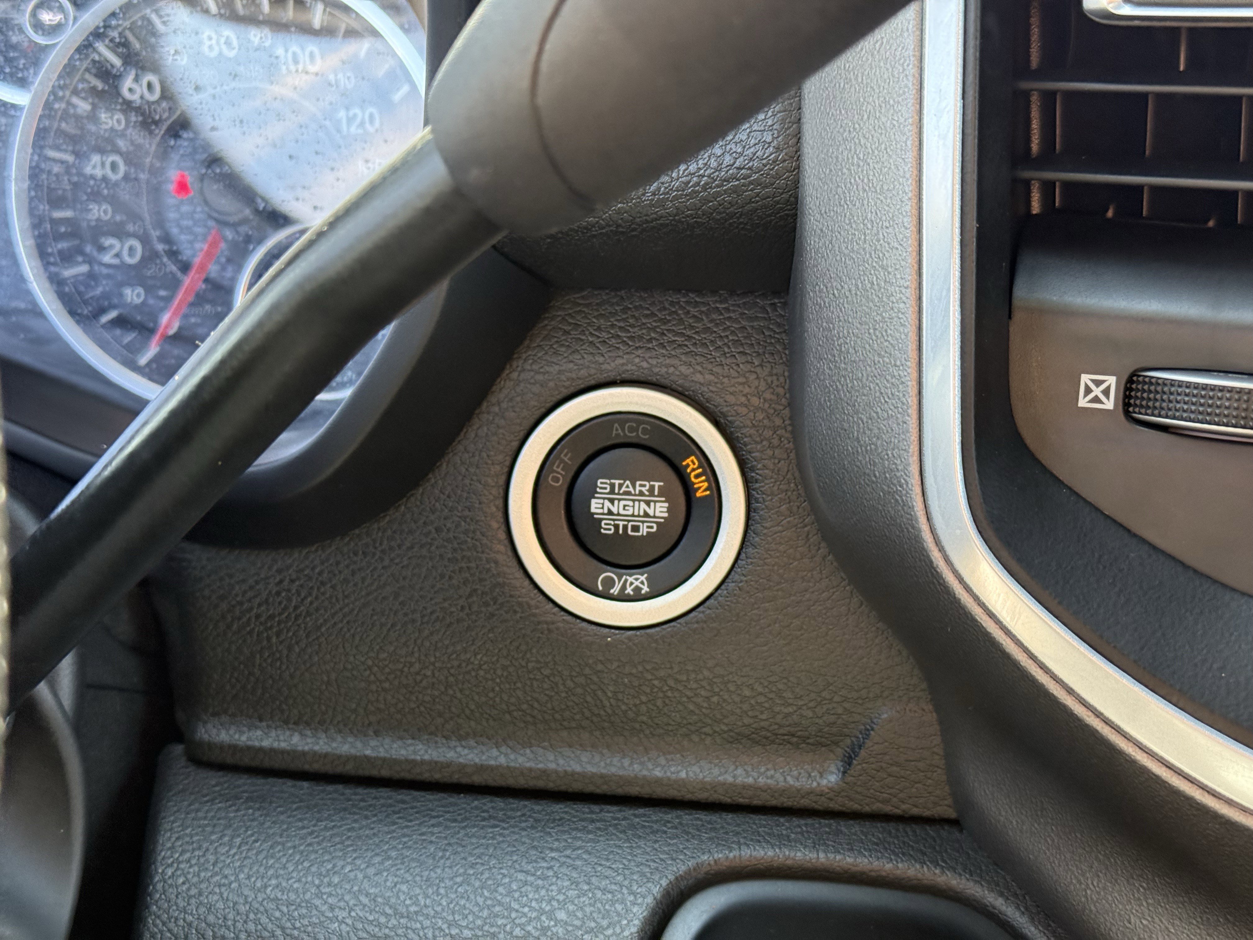 Used 2022 RAM 2500 Big Horn w/ Cold Weather Group image 24