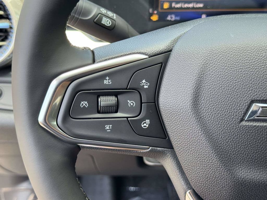 New 2026 Chevrolet Trax LT w/ Driver Confidence Package FWD image 11
