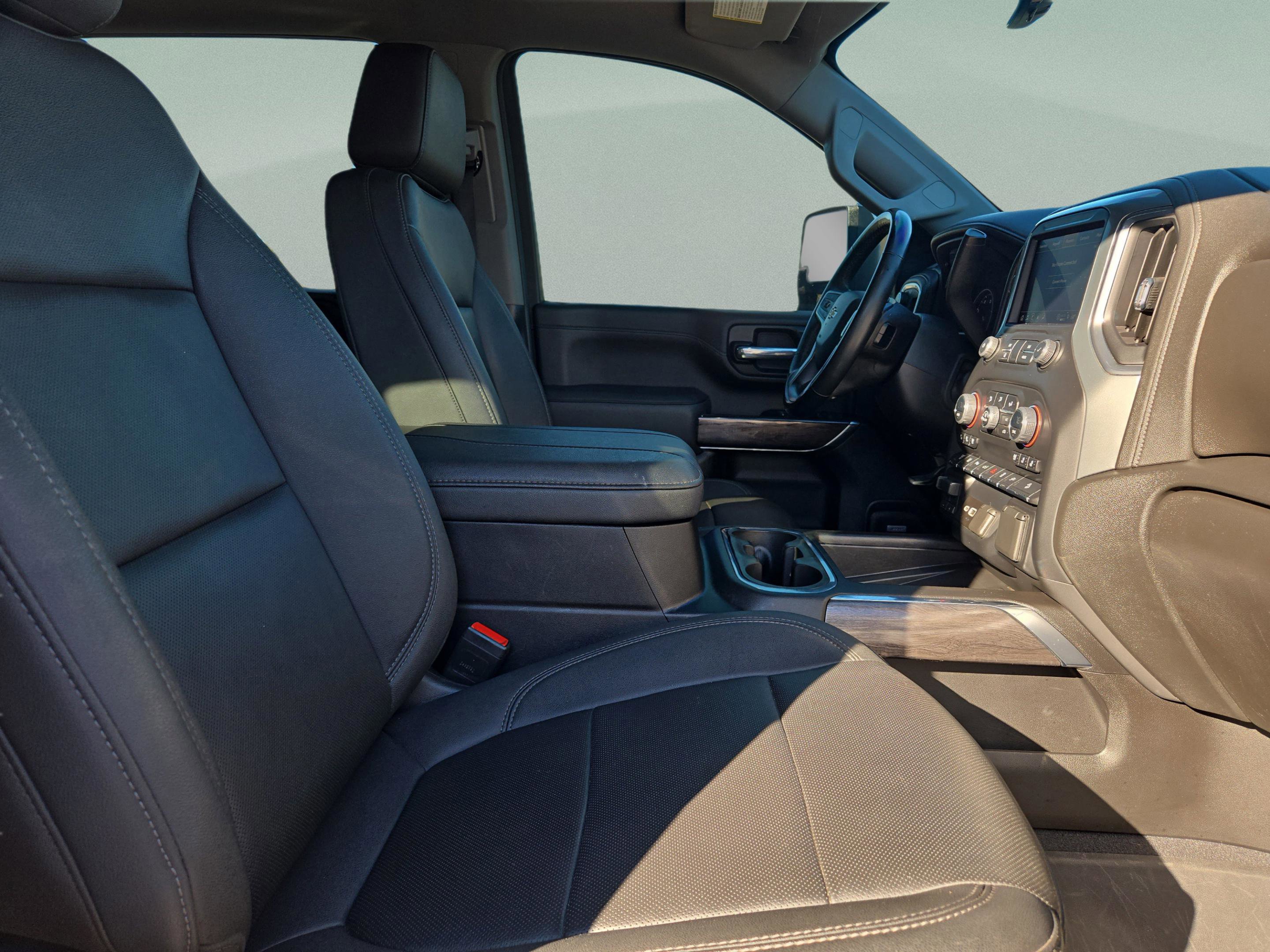 Used 2023 Chevrolet Silverado 2500 LTZ image 32