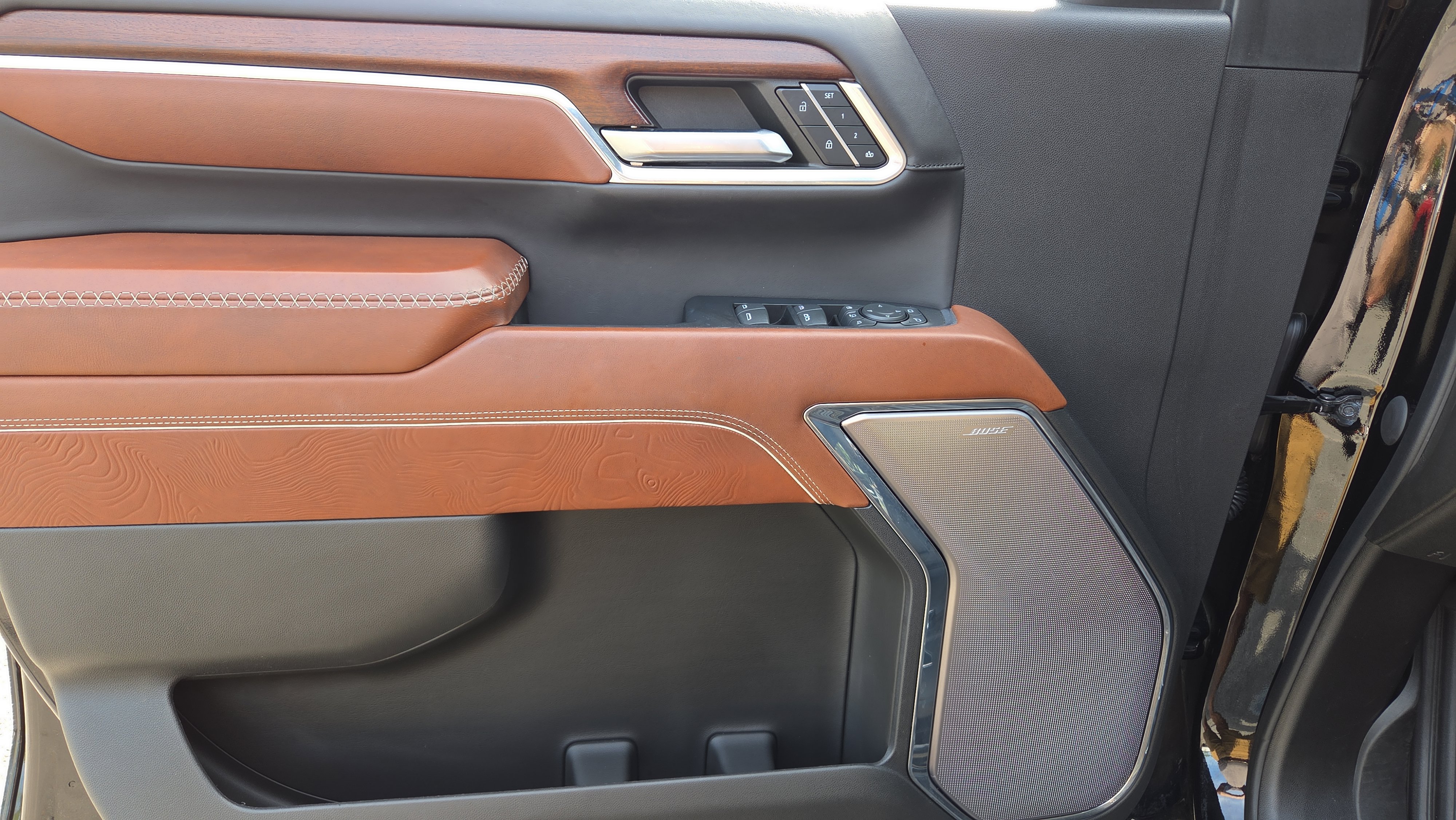 Certified 2024 GMC Sierra 2500 Denali Ultimate w/ Max Trailering Package image 22