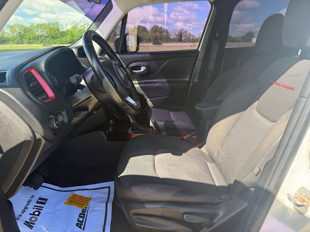 Used 2019 Jeep Renegade Trailhawk w/ Cold Weather Group II AWD/4WD image 26