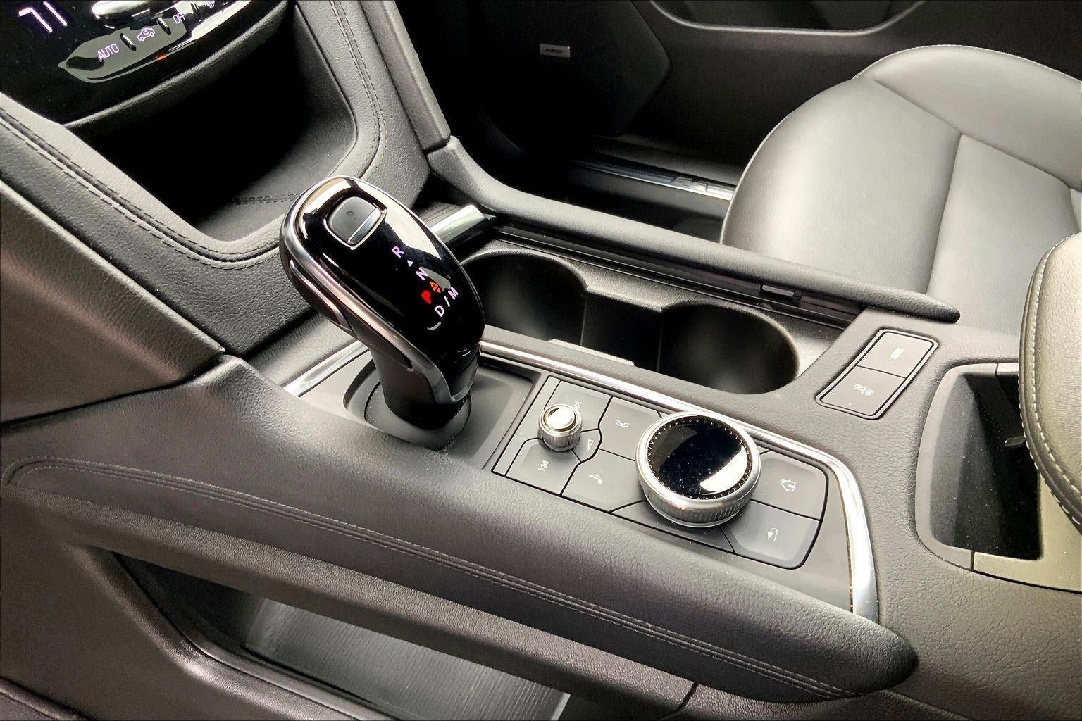 Certified 2025 Cadillac XT5 Luxury image 17