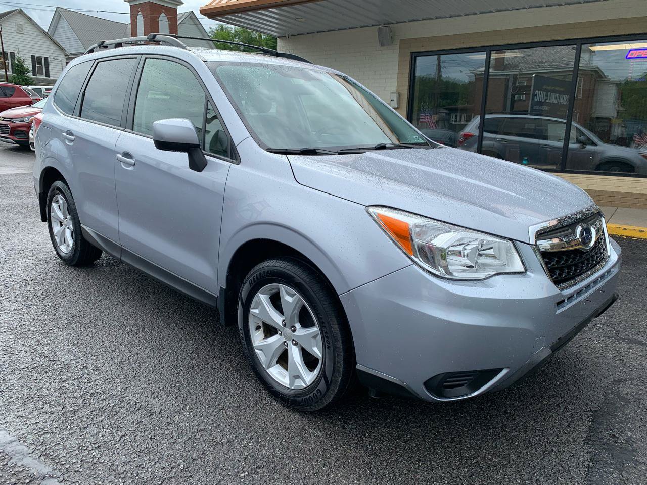 Used 2015 Subaru Forester 2.5i Premium w/ All-Weather Package AWD/4WD image 6